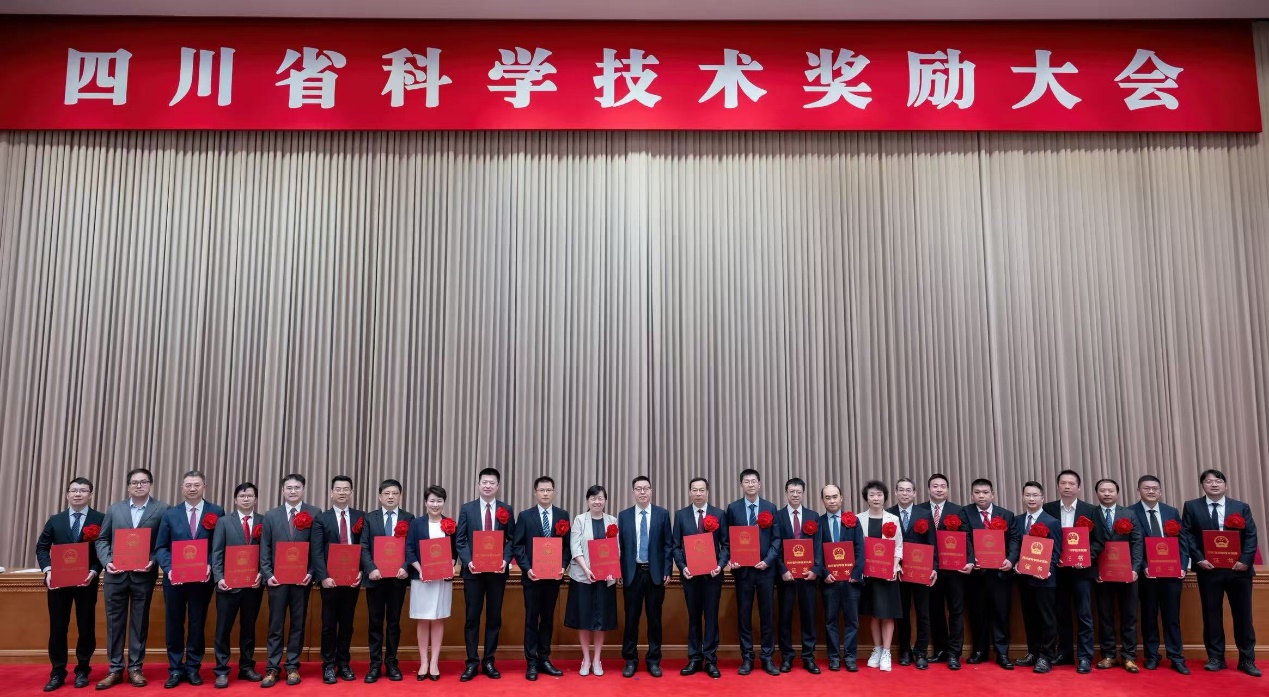 http://www.scu.edu.cn/__local/7/02/B5/B81A79308D33EE1A86B6429E6DD_197F6618_61D87.jpg